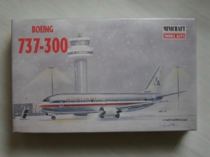 MINICRAFT 1/144 14446 BOEING 737-300 AMERICAN AIRLINES